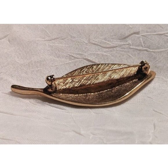 Signed Brooch Liz Claiborne Leaf Mother Of Pearl Gold Tone Metal Pin Vtg Abalone - Picture 8 of 12